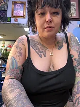 evacheers online show from November 5, 2025, 12:38 pm