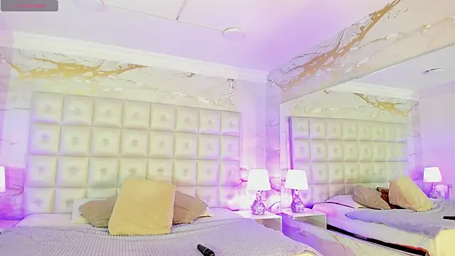 Snapshot of Abby_Sweet1_ chatting on January 24, 2025, 11:37 am Abby Sweet1  online show from January 24, 2025, 11:37 am