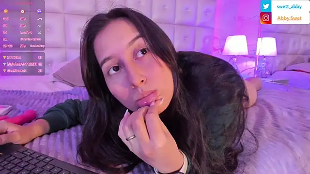 Snapshot of Abby_Sweet1_ chatting on February 4, 2025, 5:45 pm Abby Sweet1  online show from February 4, 2025, 5:45 pm