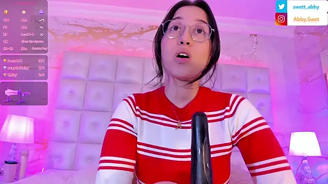 Snapshot of Abby_Sweet1_ chatting on February 9, 2025, 5:43 pm Abby Sweet1  online show from February 9, 2025, 5:43 pm