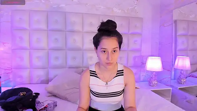 Snapshot of Abby_Sweet1_ chatting on March 7, 2025, 11:40 am Abby Sweet1  online show from March 7, 2025, 11:40 am