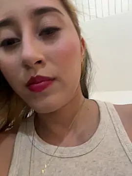 Snapshot of Abby_Sweet1_ chatting on September 14, 2025, 2:11 am Abby Sweet1  online show from September 14, 2025, 2:11 am