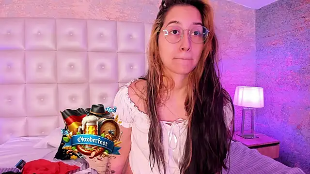 Snapshot of Abby_Sweet1_ chatting on October 1, 2025, 11:38 am Abby Sweet1  online show from October 1, 2025, 11:38 am