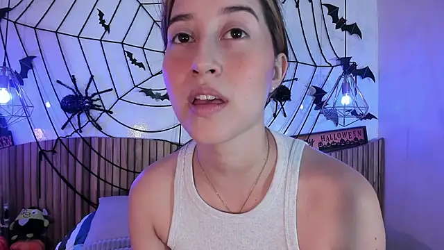 Snapshot of Abby_Sweet1_ chatting on October 29, 2025, 11:45 am Abby Sweet1  online show from October 29, 2025, 11:45 am