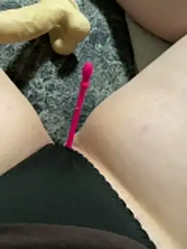 Snapshot of katcclovea chatting on November 9, 2025, 4:49 pm katcclovea online show from November 9, 2025, 4:49 pm