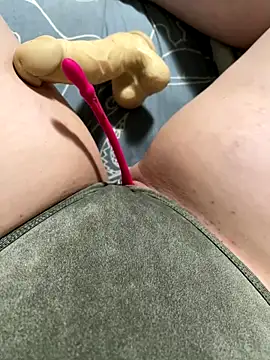 Snapshot of katcclovea chatting on November 30, 2025, 1:59 pm katcclovea online show from November 30, 2025, 1:59 pm