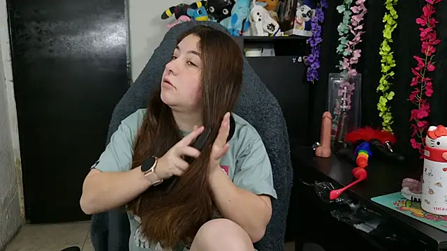 ann bronw online show from December 1, 2025, 12:21 pm