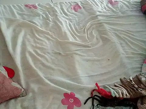 JamesQuaresma online show from October 1, 2025, 12:11 pm