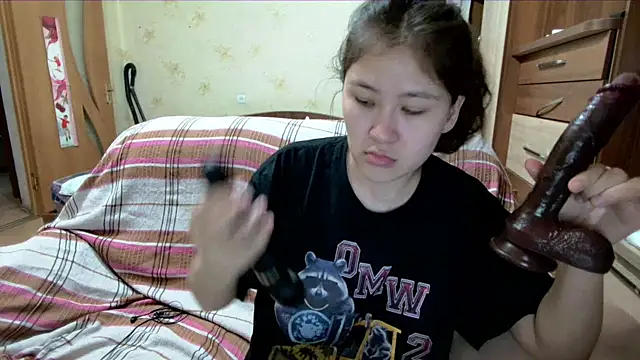 Riz girl online show from April 10, 2026, 2:22 pm