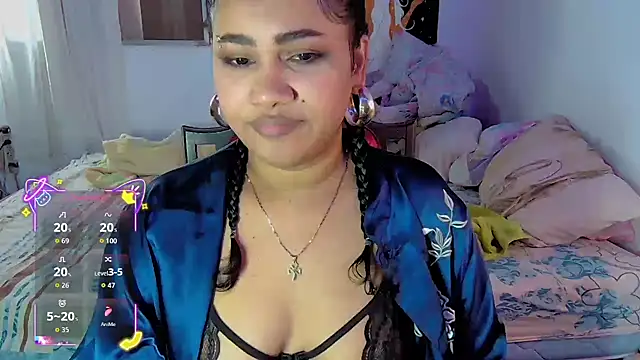 Snapshot of kiarybell__ chatting on February 28, 2026, 12:50 pm kiarybell online show from February 28, 2026, 12:50 pm