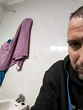 juandi21cm online show from February 9, 2025, 4:07 pm