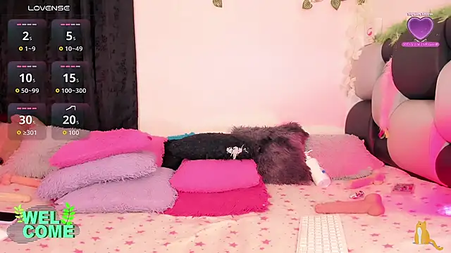 sabrinamossii online show from April 20, 2026, 9:01 am