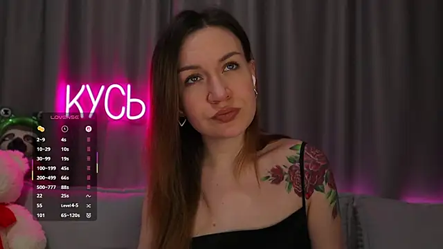  LadyMargo  online show from November 20, 2025, 11:26 pm