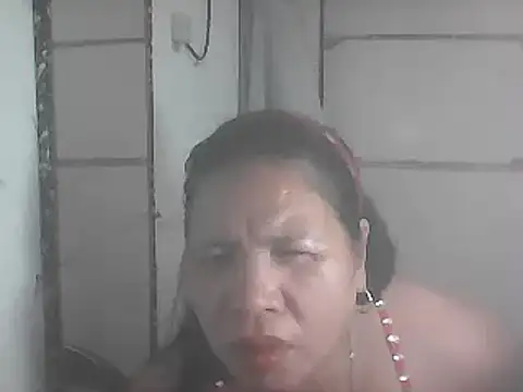 hotwet mama4uxx online show from January 18, 2025, 1:29 pm