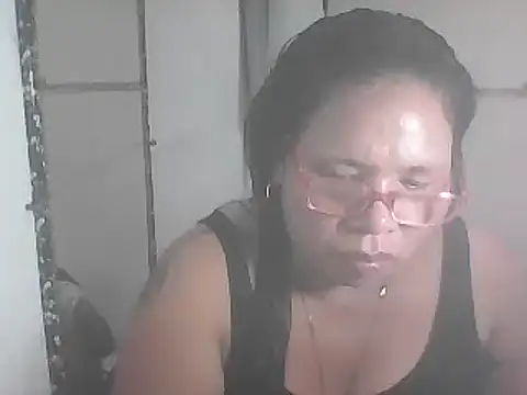 hotwet mama4uxx online show from January 21, 2025, 1:32 pm