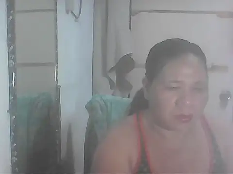 Snapshot of hotwet_mama4uxx chatting on October 29, 2025, 1:02 pm hotwet mama4uxx online show from October 29, 2025, 1:02 pm