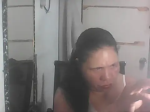 Snapshot of hotwet_mama4uxx chatting on November 22, 2025, 12:37 pm hotwet mama4uxx online show from November 22, 2025, 12:37 pm