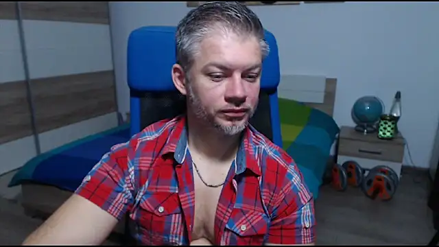 RobbyShawz online show from October 10, 2025, 4:22 am