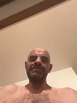 slim1976006 online show from July 4, 2026, 1:34 am