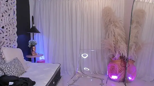 Snapshot of pamela_doll3 chatting on October 18, 2025, 4:26 am pamela doll3 online show from October 18, 2025, 4:26 am