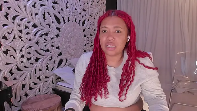 Snapshot of pamela_doll3 chatting on October 24, 2025, 4:09 am pamela doll3 online show from October 24, 2025, 4:09 am