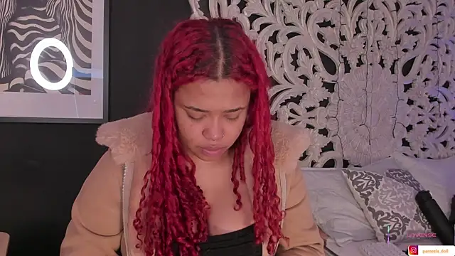 Snapshot of pamela_doll3 chatting on November 9, 2025, 4:44 am pamela doll3 online show from November 9, 2025, 4:44 am