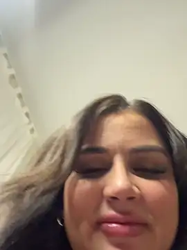 Snapshot of Celinaax chatting on February 5, 2025, 9:15 am Celinaax online show from February 5, 2025, 9:15 am