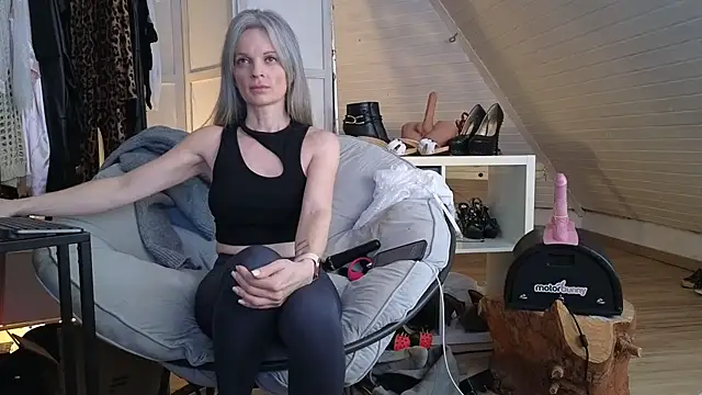 Snapshot of Sabdeluxe chatting on January 16, 2026, 9:02 am Sabdeluxe online show from January 16, 2026, 9:02 am