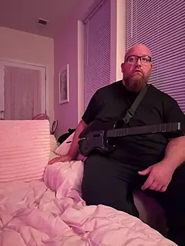 PiggyRose online show from January 11, 2026, 5:01 am