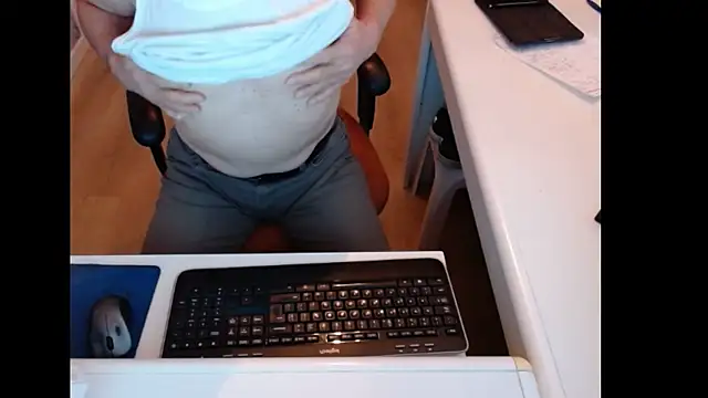 dutchpornking online show from November 11, 2025, 8:03 am