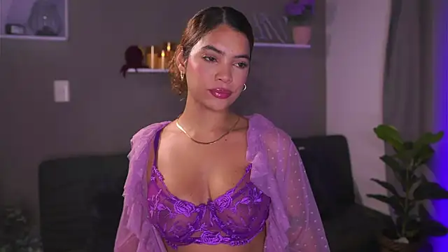Snapshot of HannahEvanss chatting on October 1, 2025, 8:26 pm HannahEvanss online show from October 1, 2025, 8:26 pm