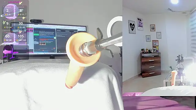 sofi velez online show from November 1, 2025, 5:26 pm