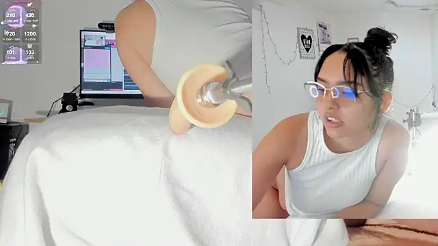 sofi velez online show from November 20, 2025, 5:12 pm