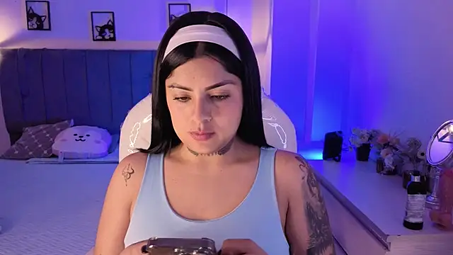 Snapshot of Catalinaa_martinez chatting on October 31, 2025, 3:18 am Catalinaa martinez online show from October 31, 2025, 3:18 am