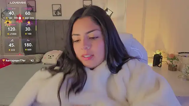 Snapshot of Catalinaa_martinez chatting on November 9, 2025, 10:24 am Catalinaa martinez online show from November 9, 2025, 10:24 am