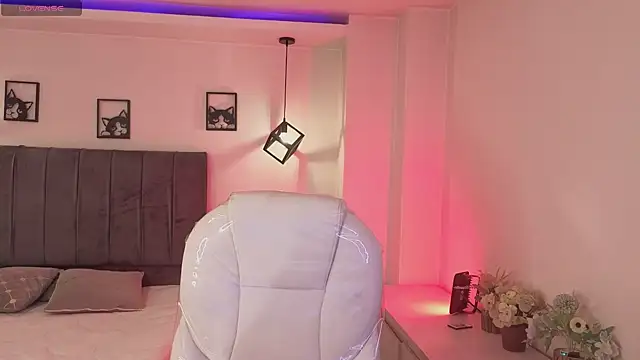 Snapshot of Catalinaa_martinez chatting on November 19, 2025, 3:17 am Catalinaa martinez online show from November 19, 2025, 3:17 am