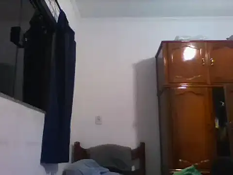 Snapshot of SAFADINHO-25 chatting on February 2, 2025, 10:49 pm SAFADINHO-25 online show from February 2, 2025, 10:49 pm