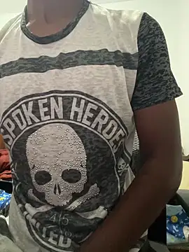 Snapshot of little-monter chatting on March 24, 2026, 11:43 pm little-monter online show from March 24, 2026, 11:43 pm