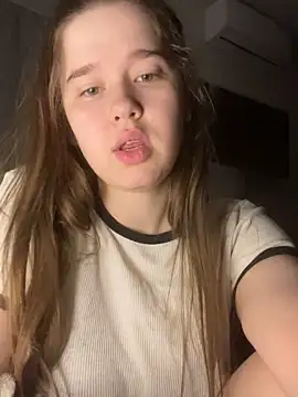 HornyGirlH online show from November 2, 2025, 2:25 am