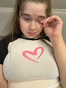 Snapshot of HornyGirlH chatting on July 21, 2026, 10:50 am HornyGirlH online show from July 21, 2026, 10:50 am