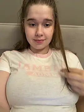 Snapshot of HornyGirlH chatting on August 1, 2026, 11:58 pm HornyGirlH online show from August 1, 2026, 11:58 pm