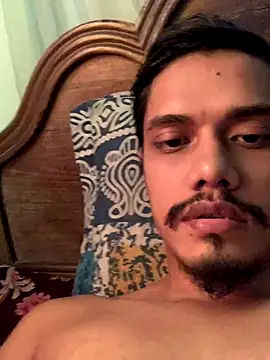 Black 8inch Jordi online show from December 3, 2024, 6:15 am