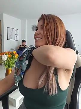 jnilu1227 online show from March 11, 2026, 4:13 pm