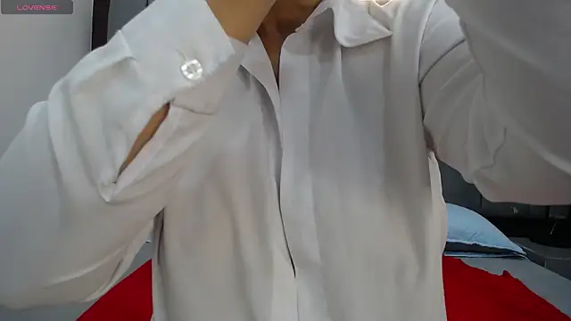 Snapshot of moxa_hot chatting on March 17, 2025, 1:39 pm moxa hot online show from March 17, 2025, 1:39 pm