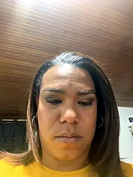 Snapshot of NatiBrunet chatting on November 8, 2025, 3:29 am NatiBrunet online show from November 8, 2025, 3:29 am