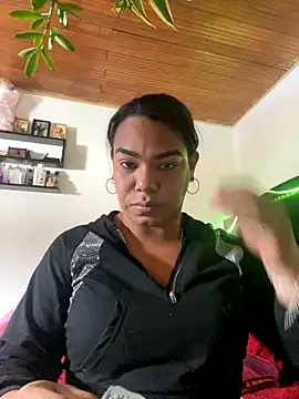 Snapshot of NatiBrunet chatting on November 10, 2025, 5:12 pm NatiBrunet online show from November 10, 2025, 5:12 pm