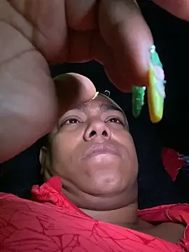 Snapshot of NatiBrunet chatting on November 24, 2025, 7:19 am NatiBrunet online show from November 24, 2025, 7:19 am