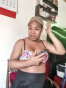 Snapshot of NatiBrunet chatting on February 10, 2026, 3:38 pm NatiBrunet online show from February 10, 2026, 3:38 pm