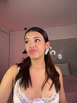 AMMY-CAMM online show from November 10, 2025, 6:12 am