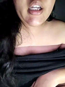 Snapshot of Annerae chatting on September 23, 2025, 4:32 pm Annerae online show from September 23, 2025, 4:32 pm